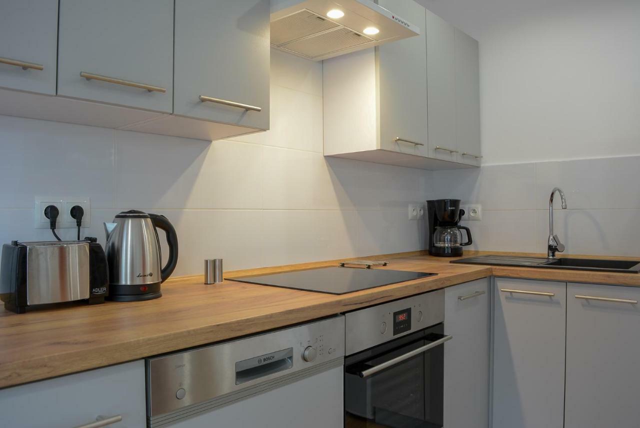 Asturia Apartment *